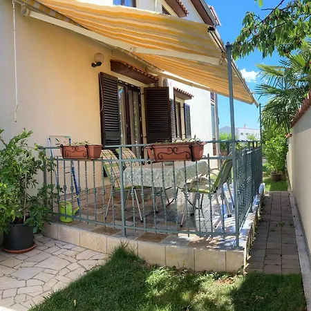 Ap 3- Nur 500 Meter Vom Zentrum By Interhome Apartment Funtana